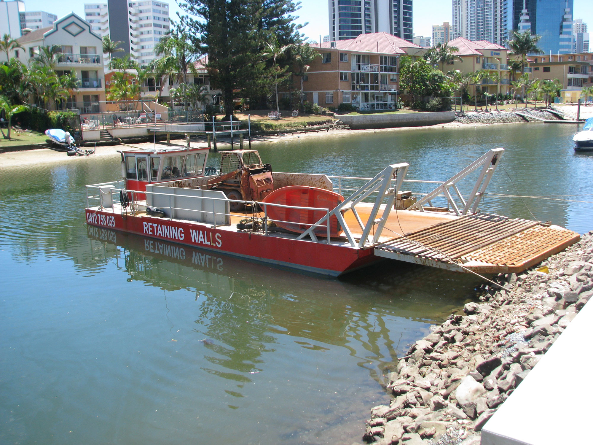 barge14